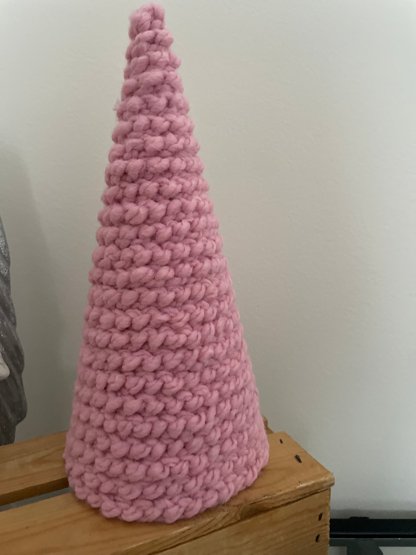 Handmade Crochet Christmas Tree – Soft Pink (25 cm)