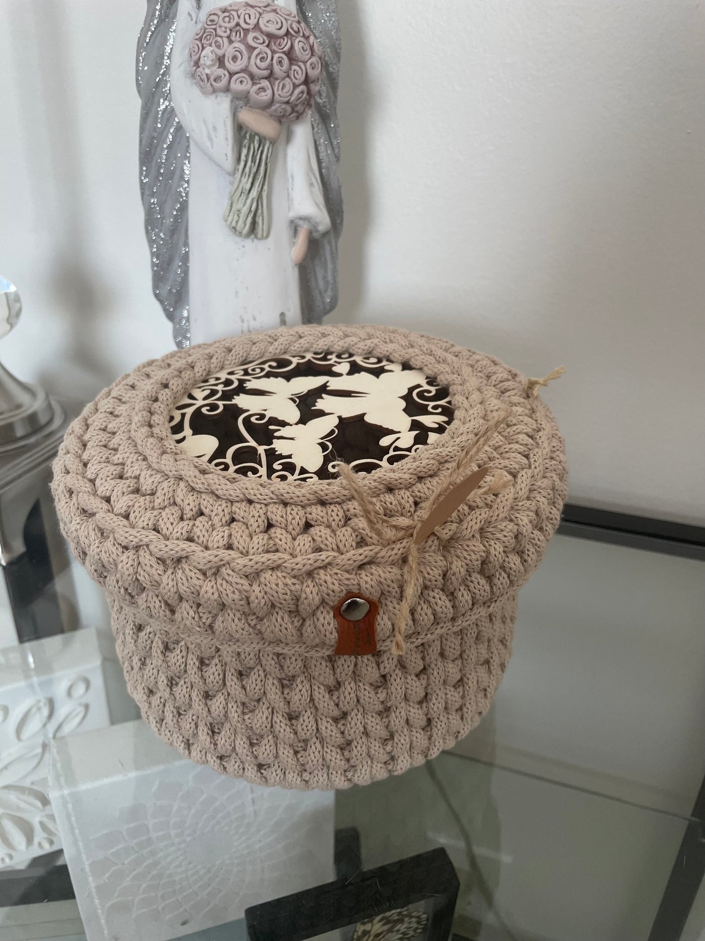 Handmade Crochet Storage Basket with Wooden Lid – 14 cm