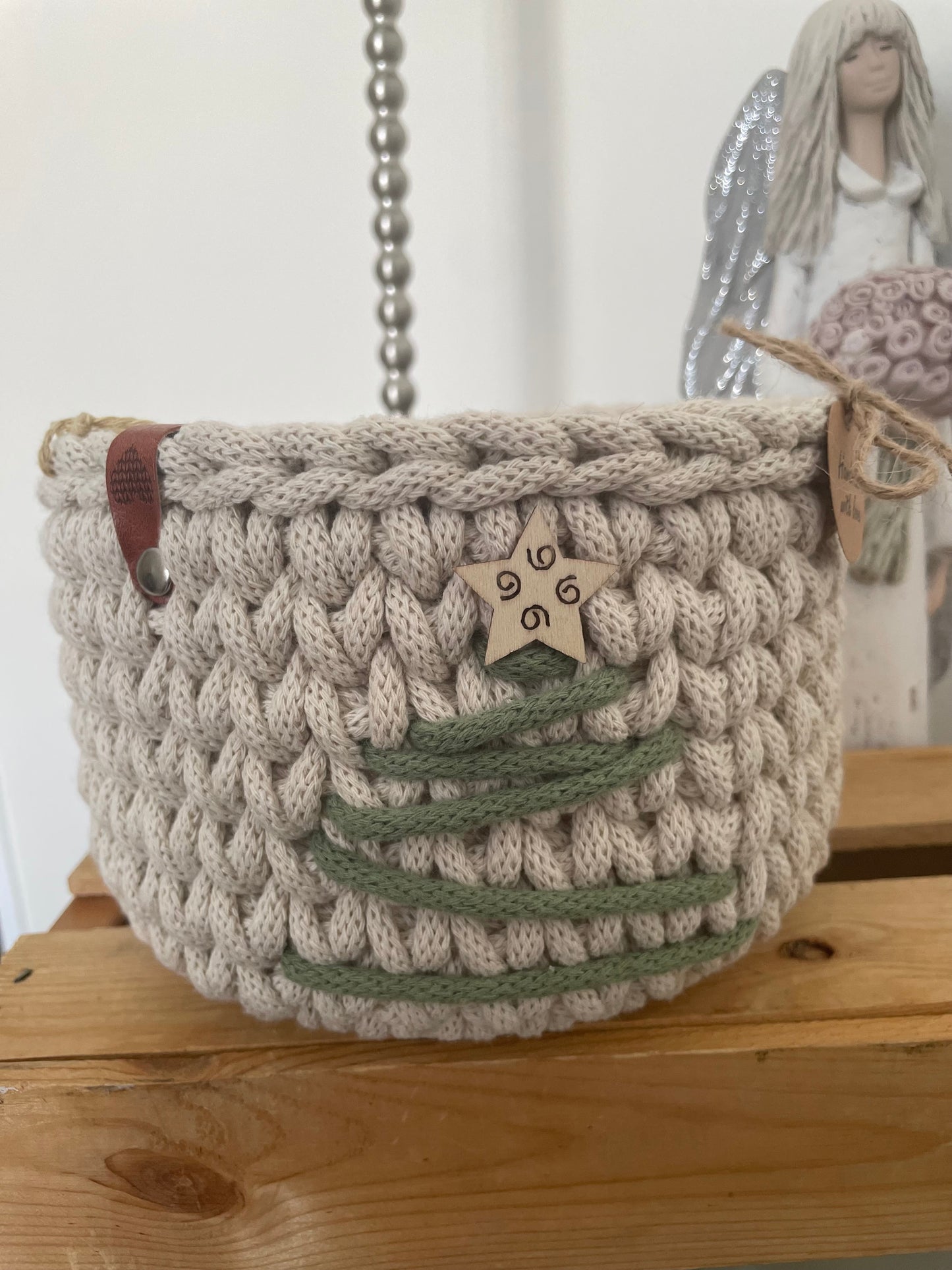 Handmade Christmas Basket with Wooden Base – Beige with Embroidered Tree (17.5 cm)