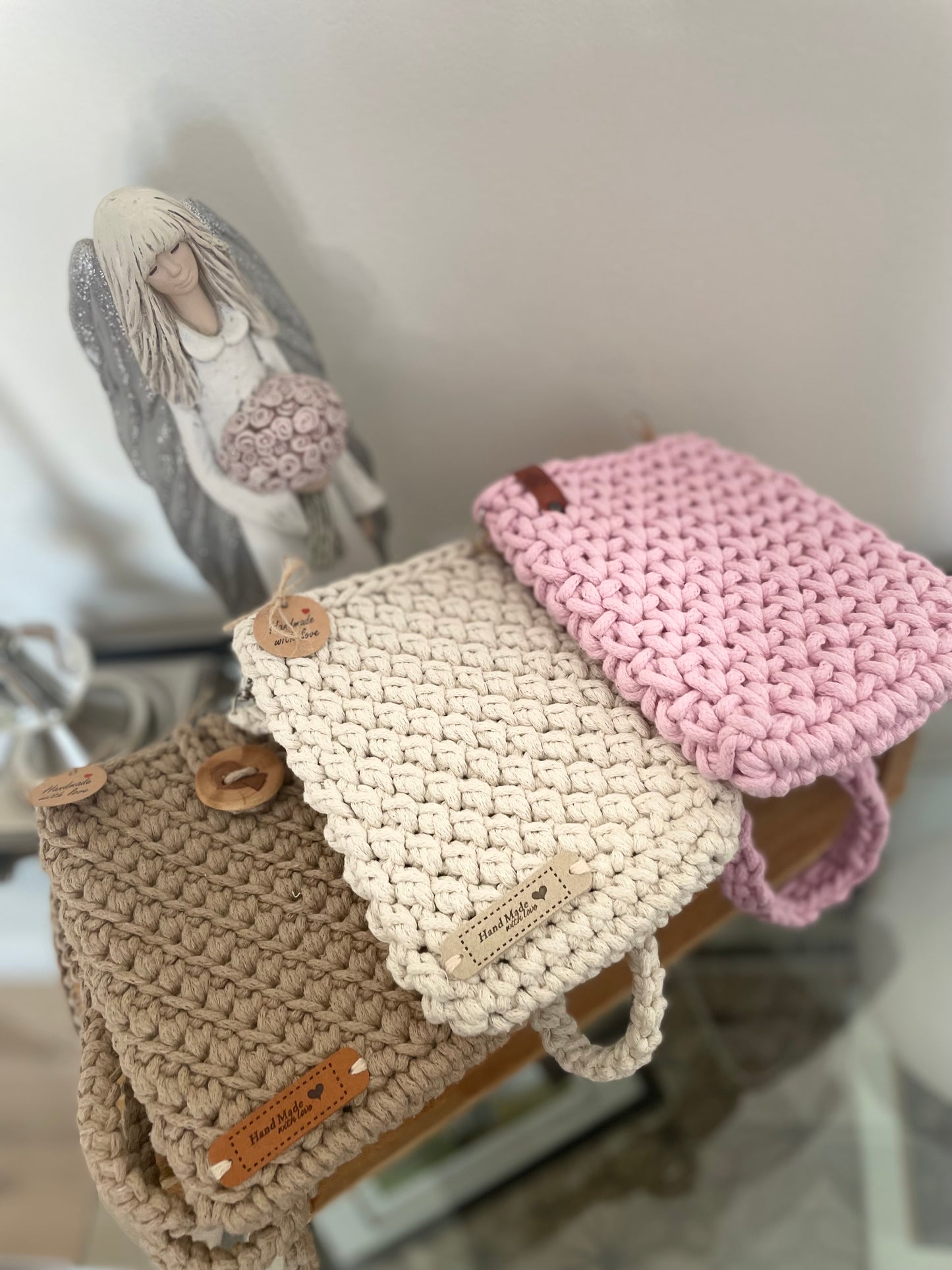 Hand-Crocheted Crossbody Phone Pouch – 100% Cotton